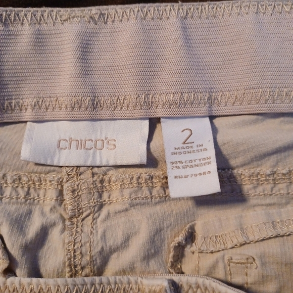 CHICO'S LITE BEIGE CAPRIS,  SIZE 2. - Picture 5 of 8